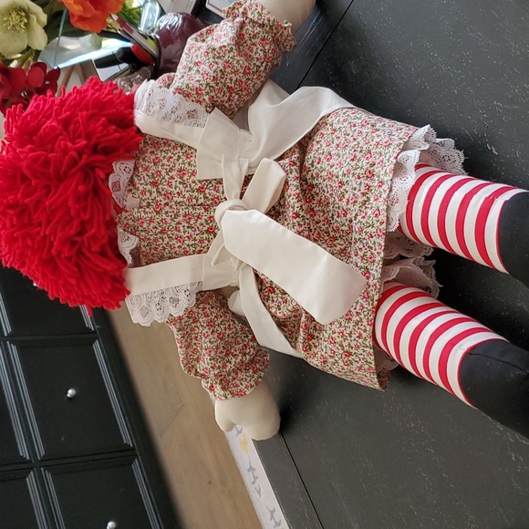 Perfect 26" Raggedy Ann doll - Picture 5 of 8